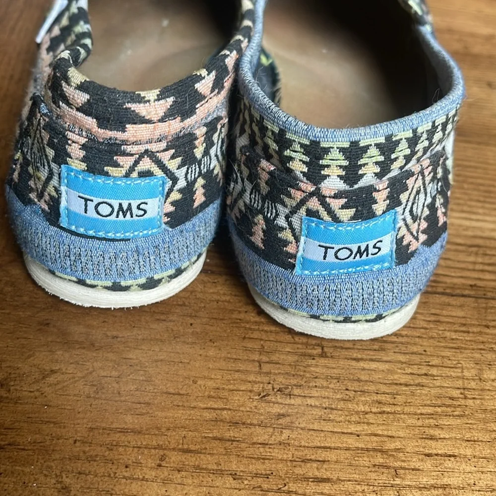 Tom’s size 9 | Aztec design